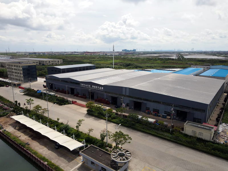 破碎机工厂全景 破碎机工厂全景