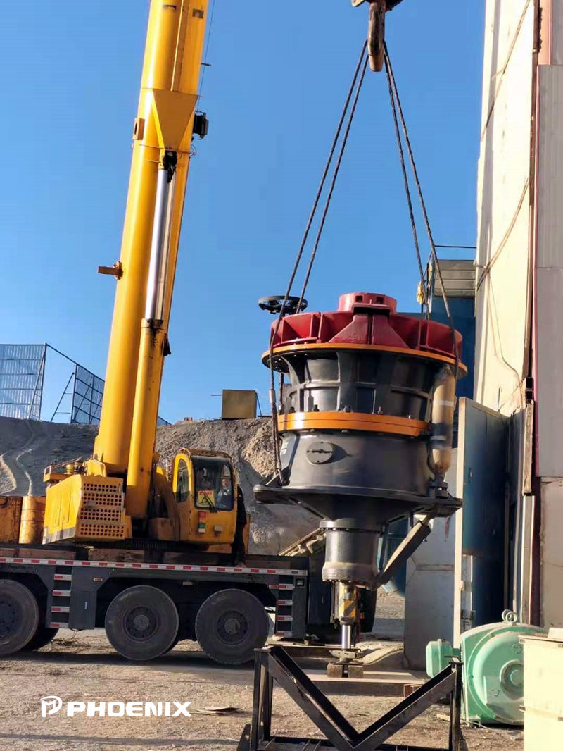 设备起吊中 设备起吊中